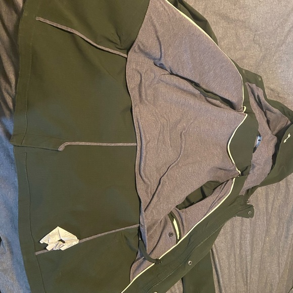 Under Armour jacket - Picture 8 of 10